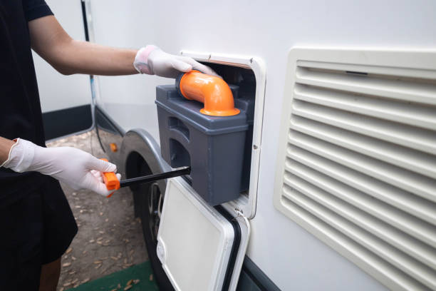 Best Portable bathroom rental  in Gaylord, MI